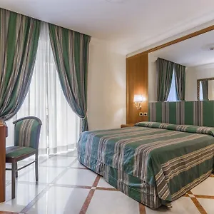 3* Ξενοδοχείο Raeli Regio