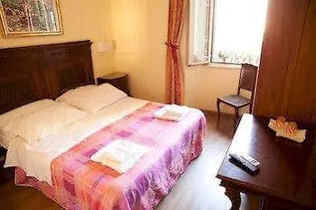 Conte Guesthouse Ρώμη Bed and Breakfast